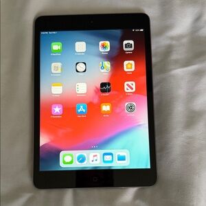 Apple iPad mini 2 with Black Frame